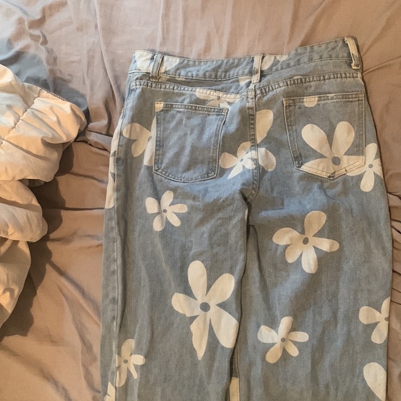 Only tried them on, didn’t like the pattern so I’m selling it - Picture 2 of 3